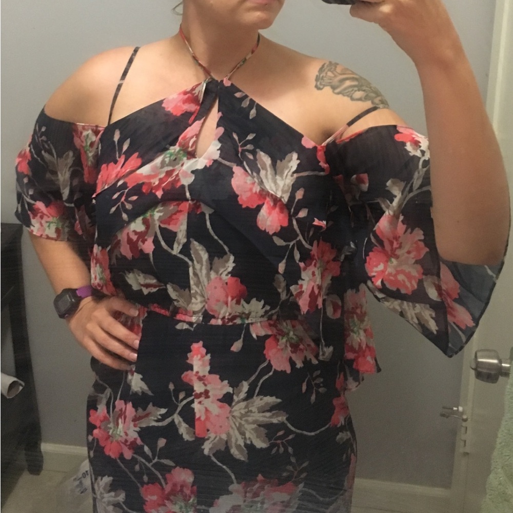 Unique XOXO Navy Floral Ruffled Maxi Dress Sz M